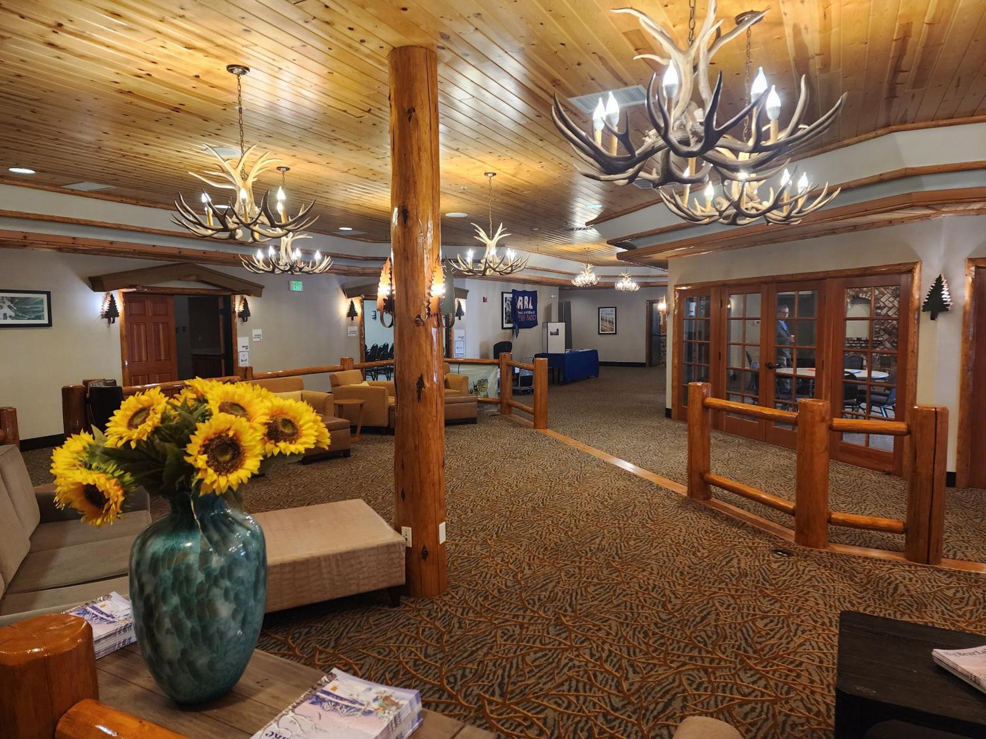 Holiday Inn Resort The Lodge At Big Bear Lake By Ihg Exterior photo